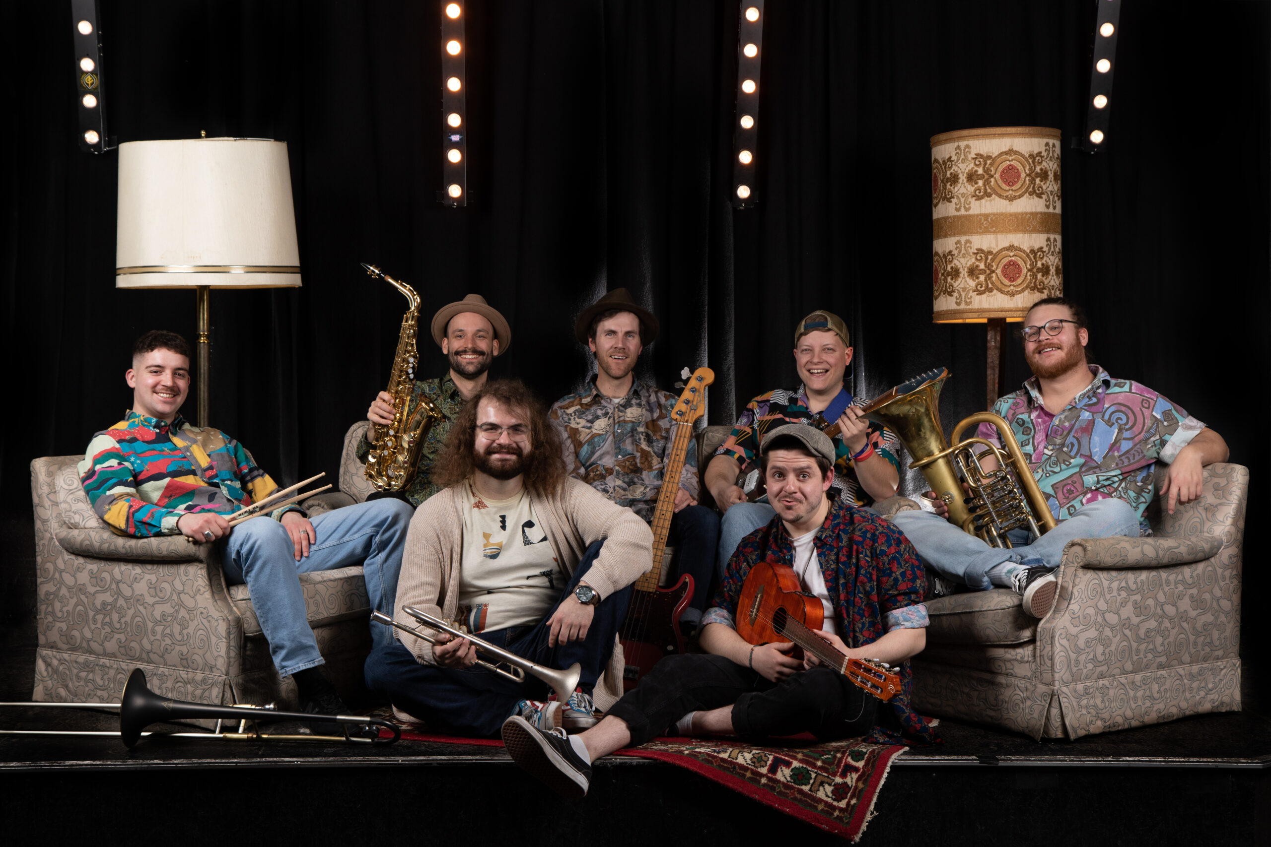 Als Loamsiada stehen Valentin Metzger und Mo Ludl mit ihren Bandkollegen seit 2022 auf der Bühne. Foto: Jean-Carl Keller. 